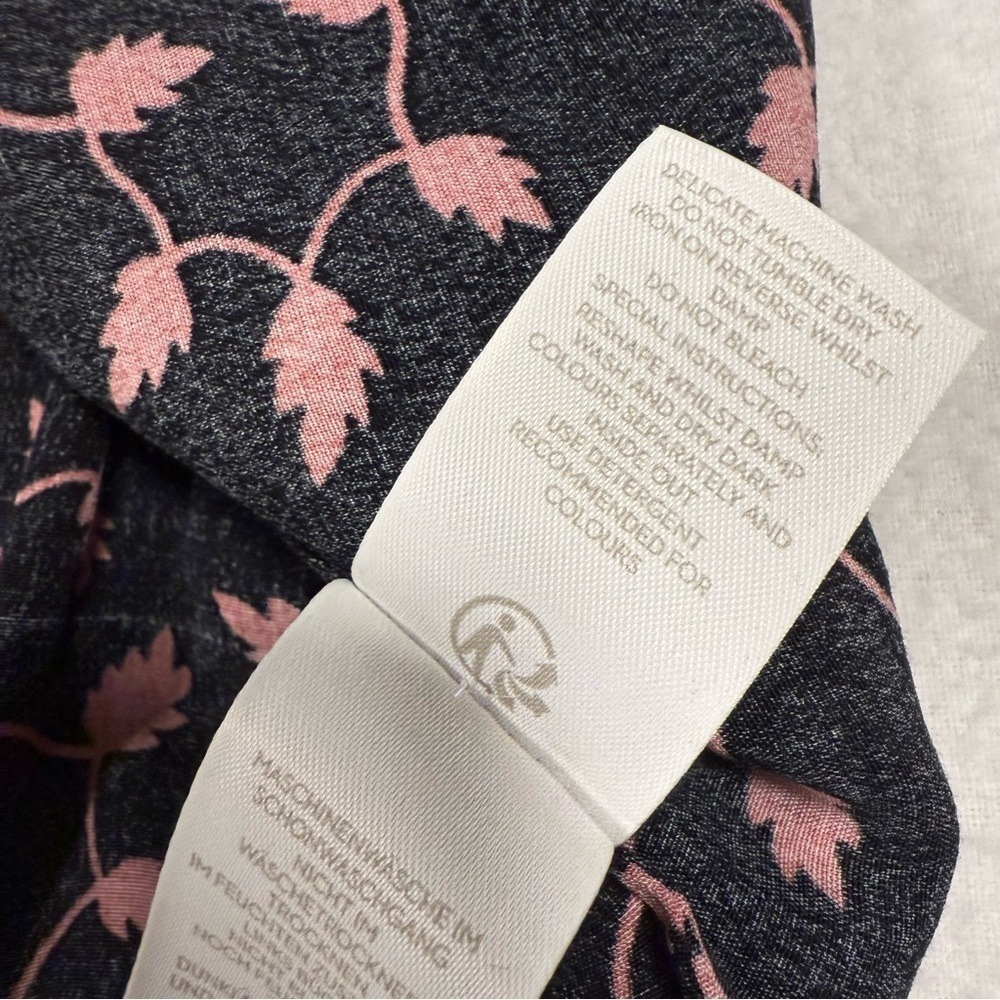 Boden Navy Pink Leaf Print‎ Tie Neck Blouse Long Sleeve RILEY US 8 - Picture 9 of 10
